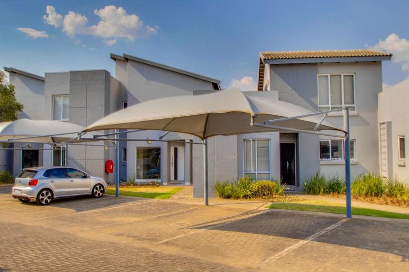 2 Bedroom Property for Sale in Broadacres Gauteng