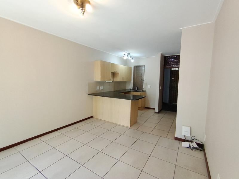 1 Bedroom Property for Sale in Jackal Creek Golf Estate Gauteng