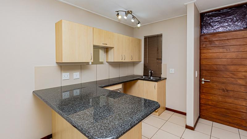 1 Bedroom Property for Sale in Jackal Creek Golf Estate Gauteng