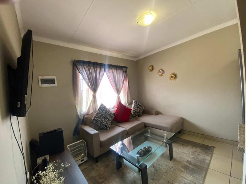 2 Bedroom Property for Sale in Fleurhof Gauteng