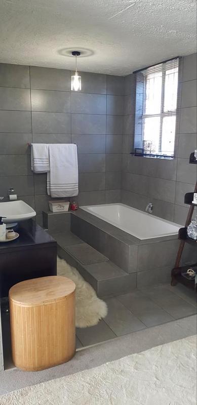 To Let 3 Bedroom Property for Rent in Maroelana Gauteng
