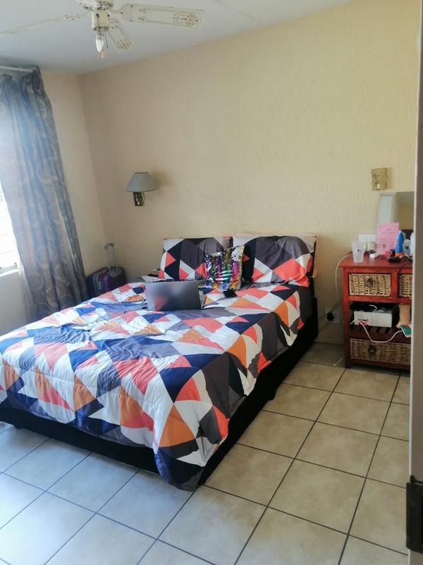 2 Bedroom Property for Sale in Vorna Valley Gauteng