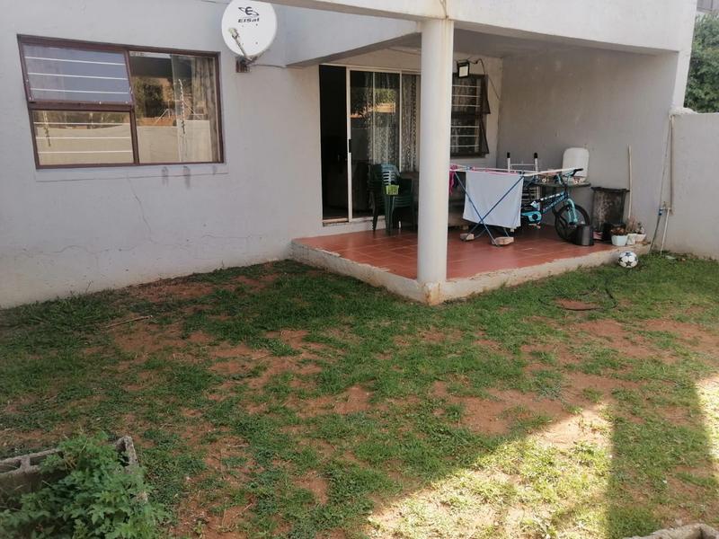 2 Bedroom Property for Sale in Vorna Valley Gauteng