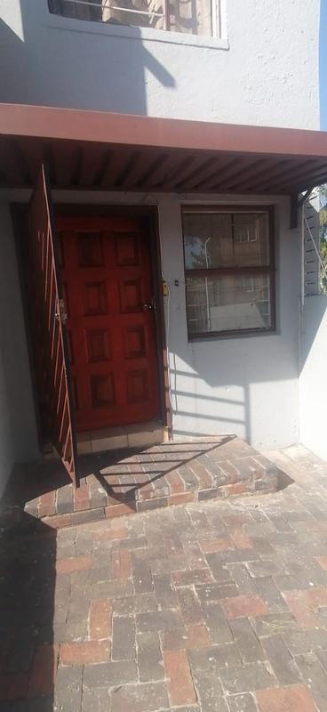 2 Bedroom Property for Sale in Vorna Valley Gauteng