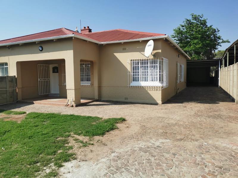 5 Bedroom Property for Sale in Strubenvale Gauteng