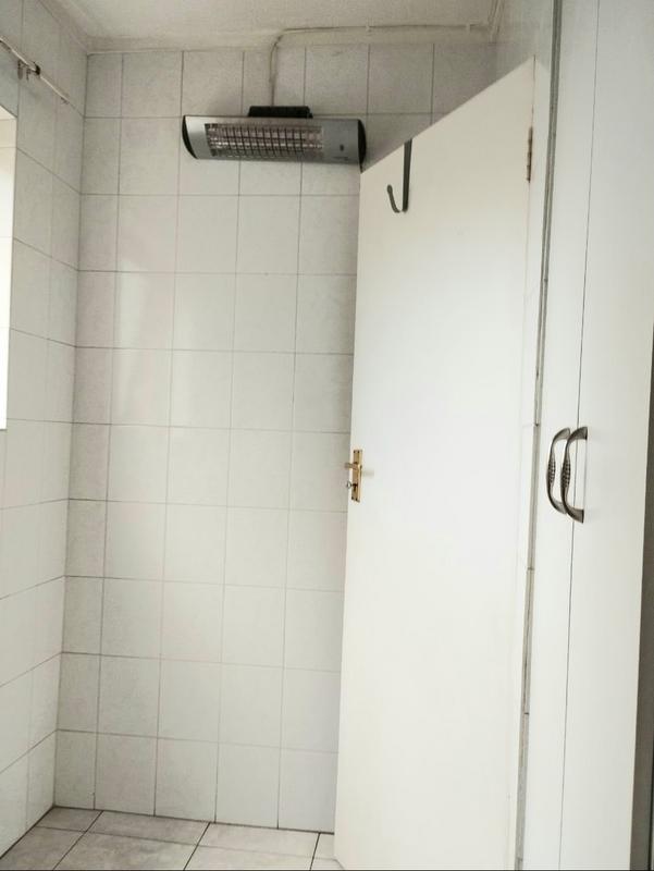 1 Bedroom Property for Sale in New Market Gauteng