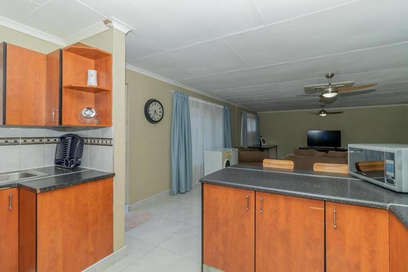 3 Bedroom Property for Sale in Strubenvale Gauteng