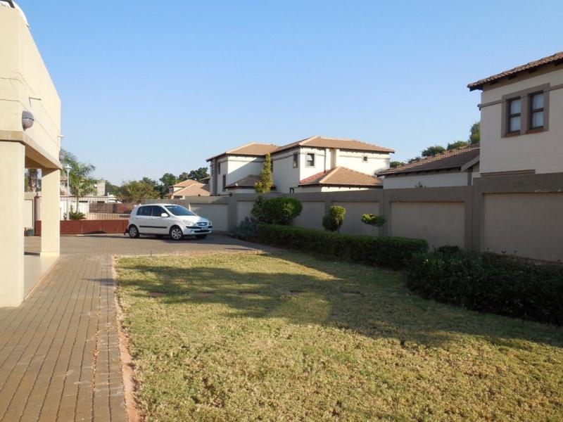 4 Bedroom Property for Sale in Annlin Gauteng