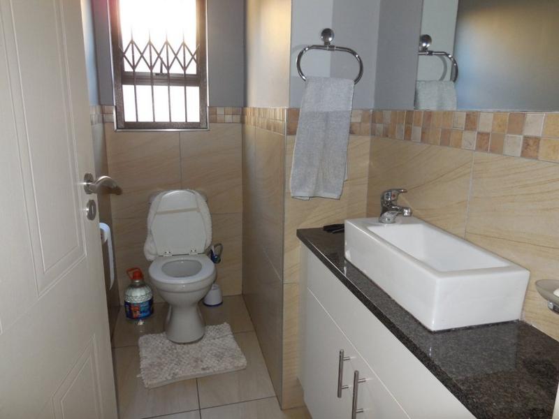 4 Bedroom Property for Sale in Annlin Gauteng