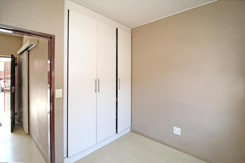 1 Bedroom Property for Sale in Kempton Park Gauteng