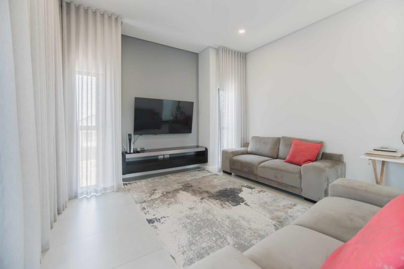 4 Bedroom Property for Sale in Copperleaf Estate Gauteng