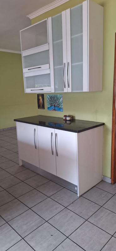 To Let 3 Bedroom Property for Rent in Queenswood Gauteng