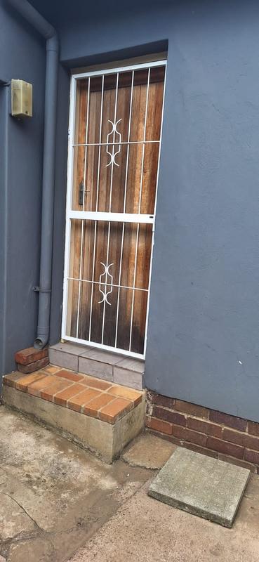 To Let 4 Bedroom Property for Rent in Queenswood Gauteng