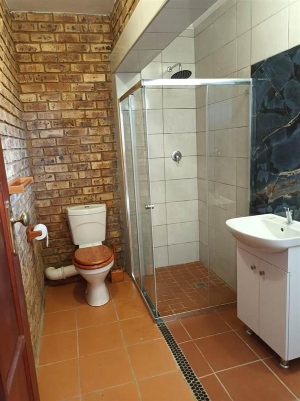 To Let 1 Bedroom Property for Rent in Faerie Glen Gauteng