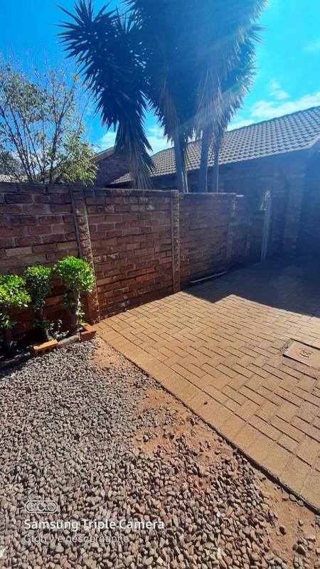 2 Bedroom Property for Sale in Chantelle Gauteng