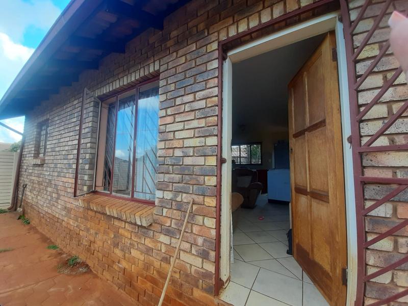 2 Bedroom Property for Sale in Chantelle Gauteng