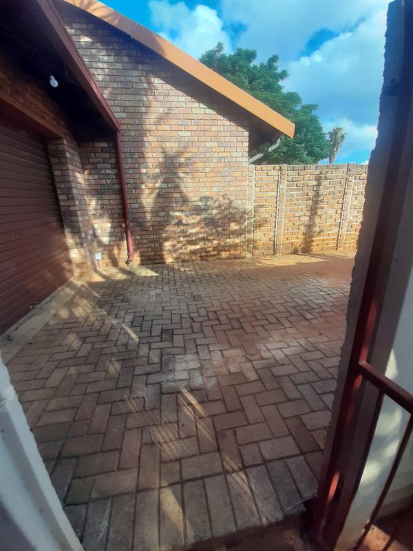 2 Bedroom Property for Sale in Chantelle Gauteng