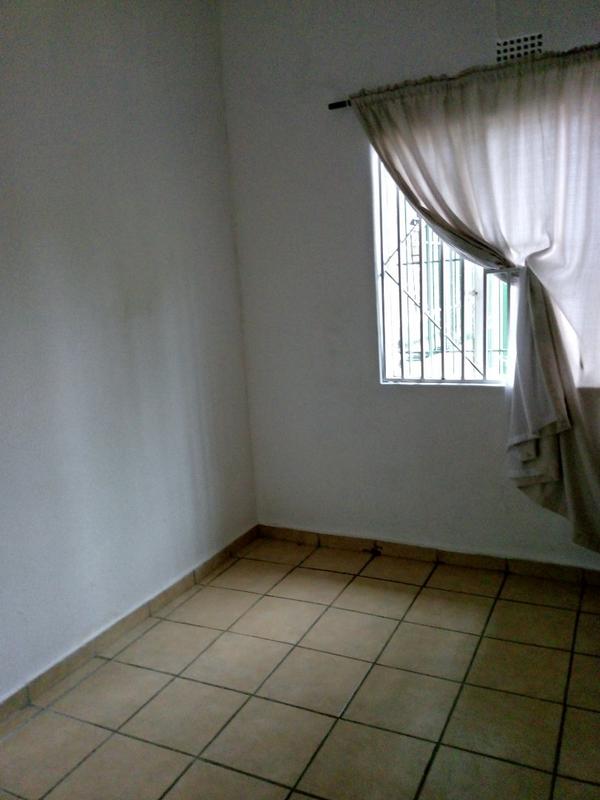 To Let 3 Bedroom Property for Rent in Bezuidenhout Valley Gauteng