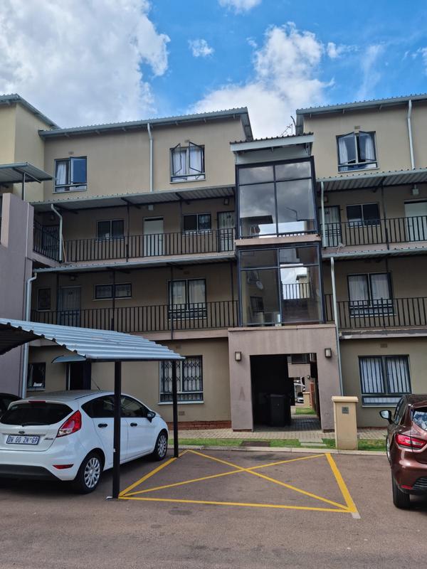 2 Bedroom Property for Sale in Carlswald Gauteng