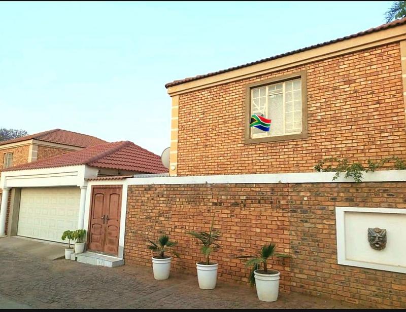 4 Bedroom Property for Sale in Claremont Gauteng