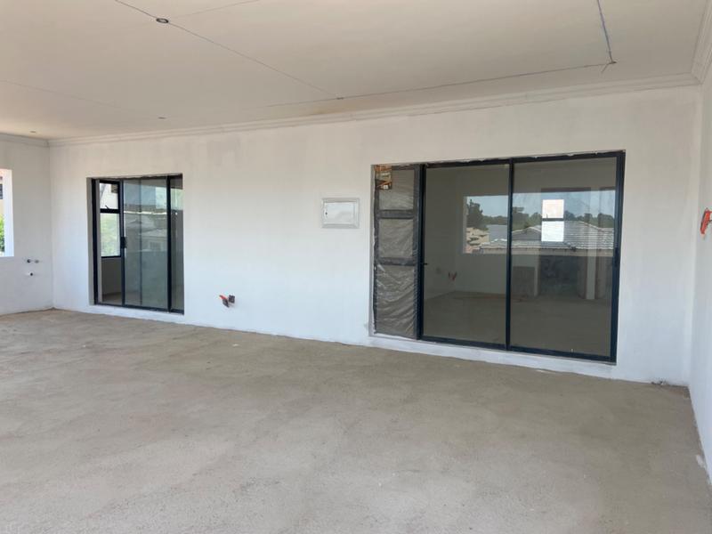 4 Bedroom Property for Sale in Ruimsig Gauteng