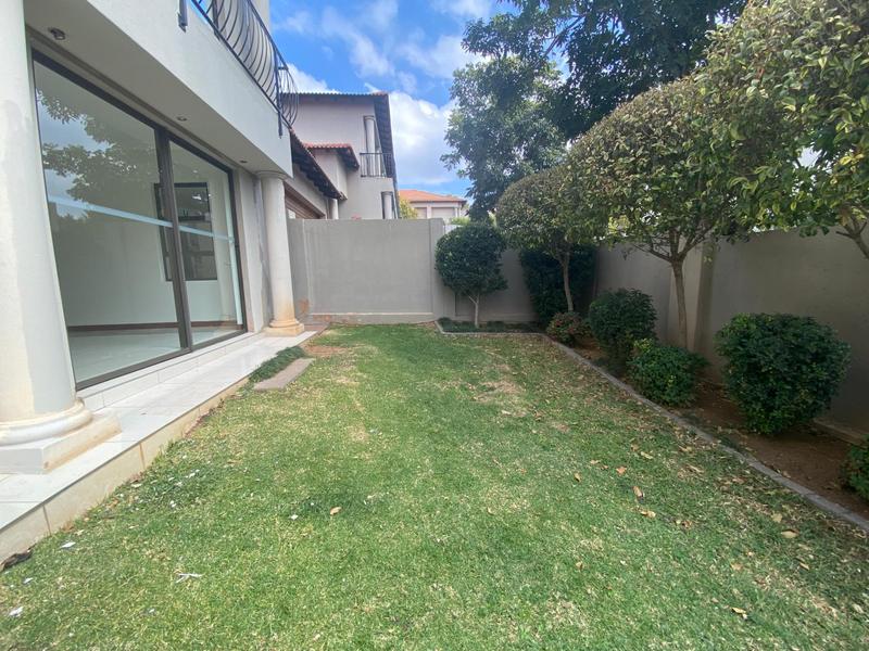 To Let 3 Bedroom Property for Rent in Sandown Gauteng