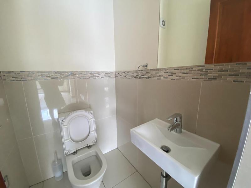 To Let 3 Bedroom Property for Rent in Sandown Gauteng