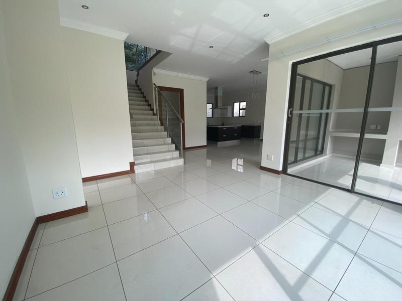 To Let 3 Bedroom Property for Rent in Sandown Gauteng