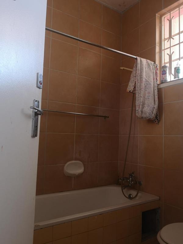 16 Bedroom Property for Sale in Observatory Gauteng