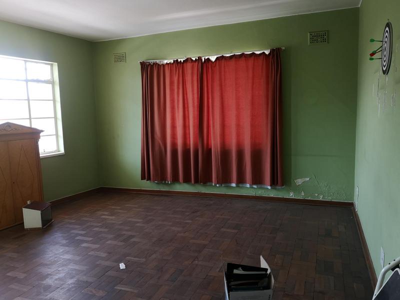 16 Bedroom Property for Sale in Observatory Gauteng