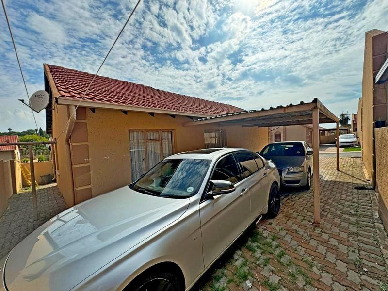 3 Bedroom Property for Sale in Birchleigh North Gauteng