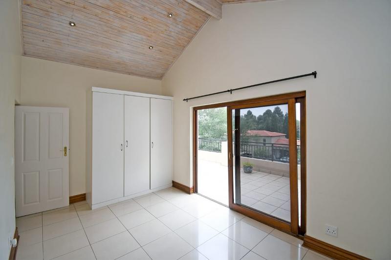3 Bedroom Property for Sale in Ruimsig Country Estate Gauteng