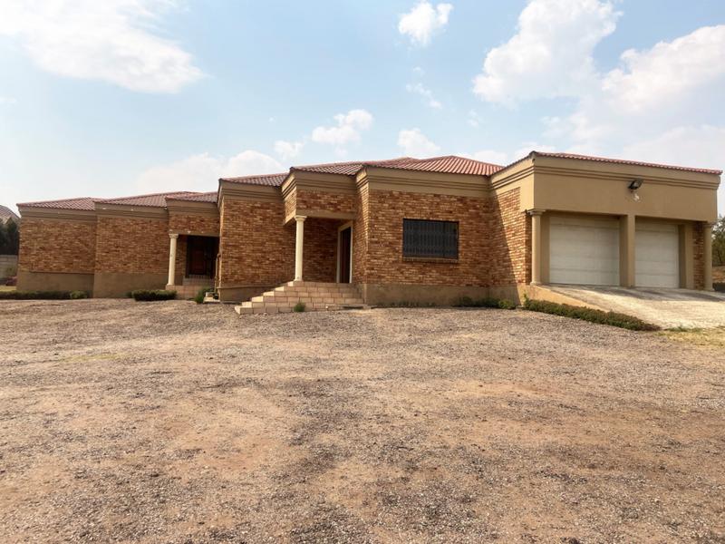 To Let 4 Bedroom Property for Rent in Chartwell Gauteng