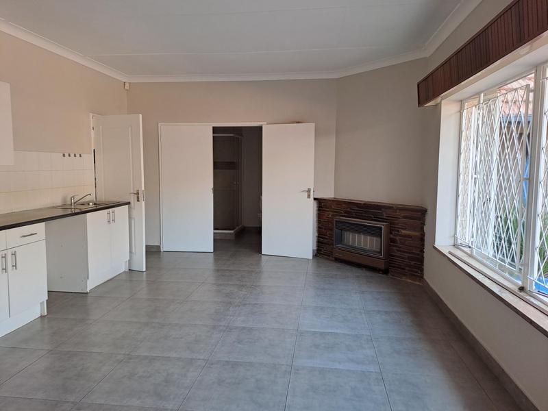 To Let 1 Bedroom Property for Rent in Linden Gauteng