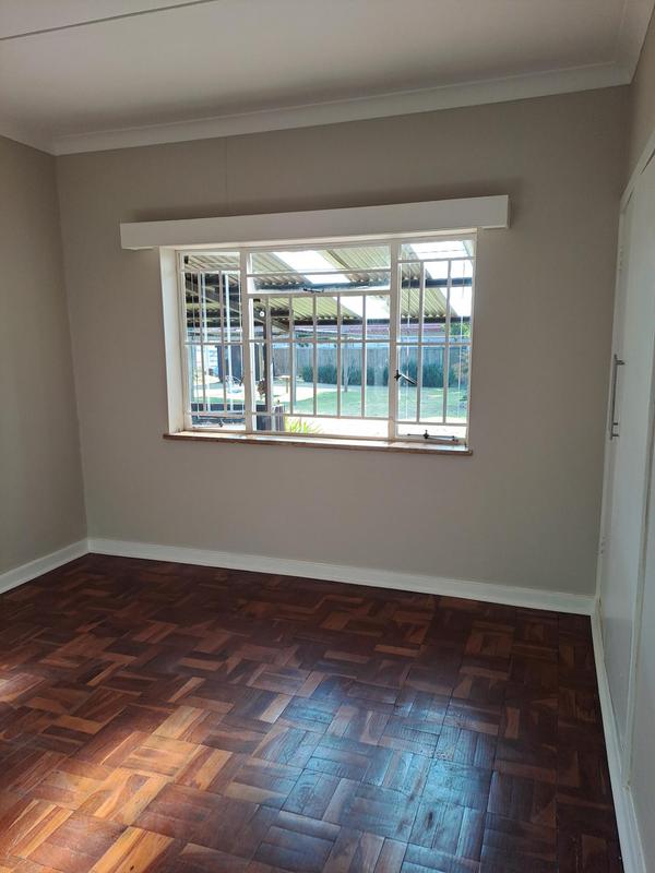 To Let 1 Bedroom Property for Rent in Linden Gauteng