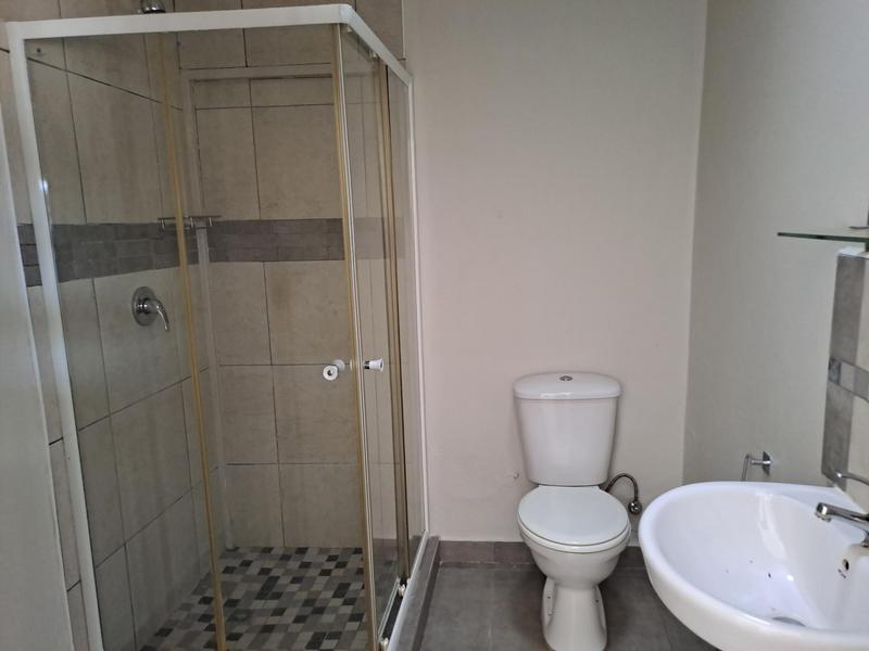 To Let 1 Bedroom Property for Rent in Linden Gauteng