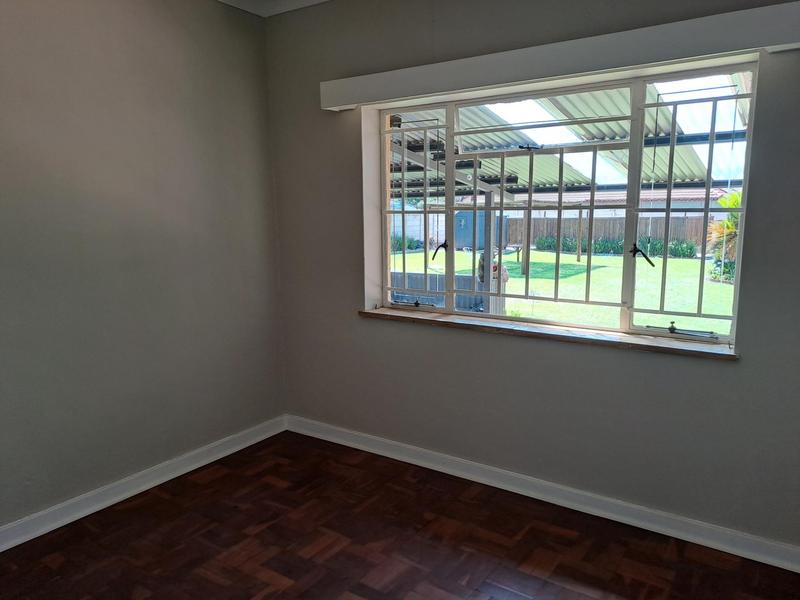 To Let 1 Bedroom Property for Rent in Linden Gauteng