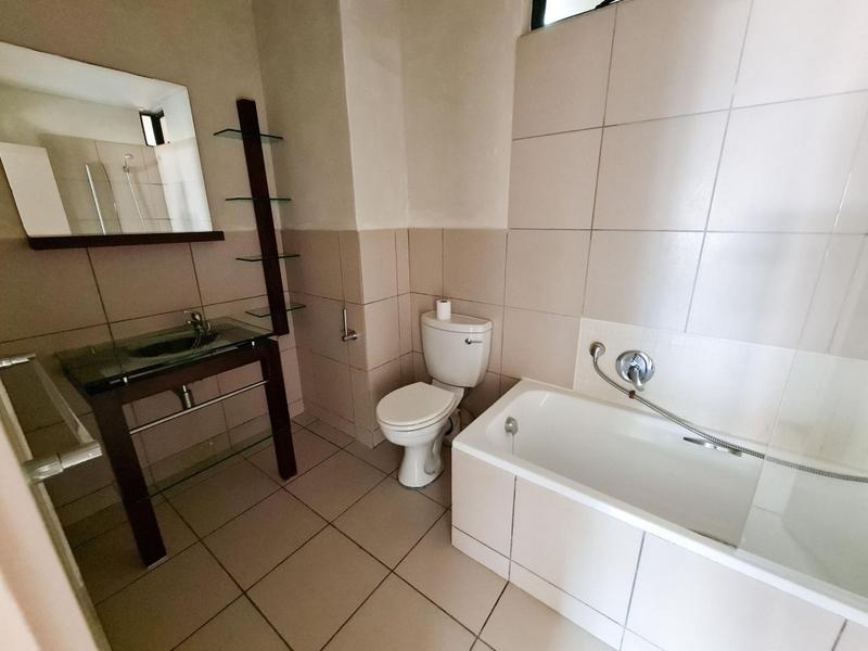 1 Bedroom Property for Sale in Jackal Creek Golf Estate Gauteng