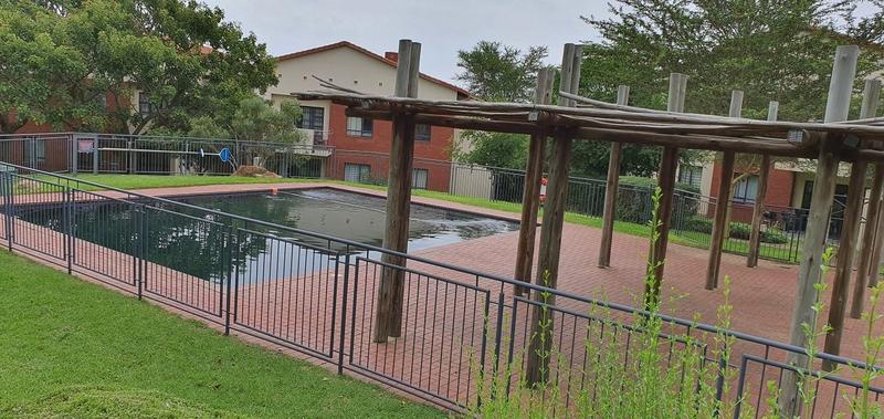 1 Bedroom Property for Sale in Jackal Creek Golf Estate Gauteng