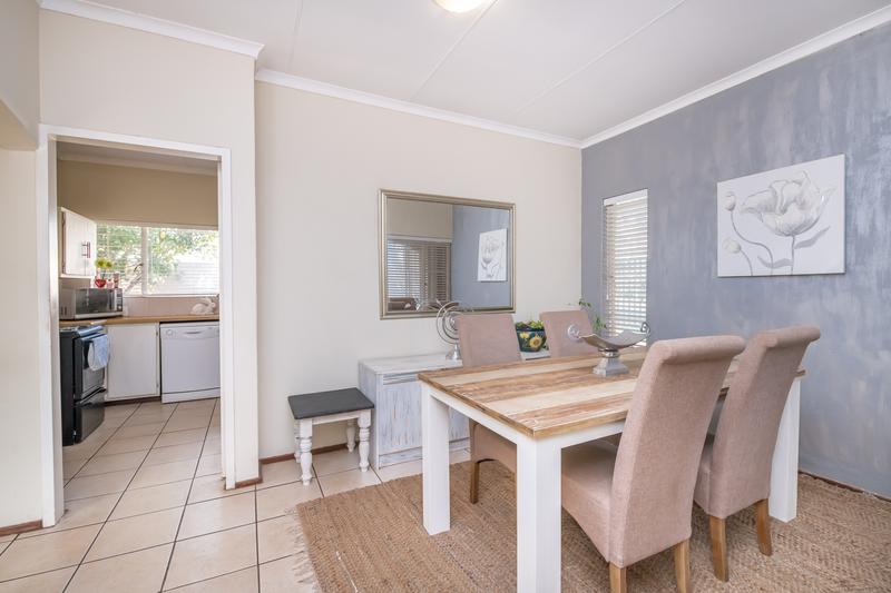 2 Bedroom Property for Sale in Eldoraigne Gauteng