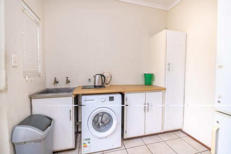 2 Bedroom Property for Sale in Eldoraigne Gauteng