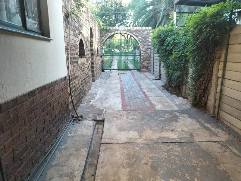 4 Bedroom Property for Sale in Pretoria Gardens Gauteng