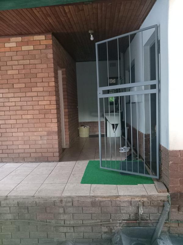 4 Bedroom Property for Sale in Pretoria Gardens Gauteng