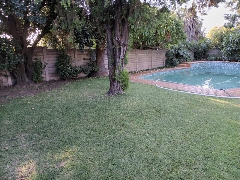 4 Bedroom Property for Sale in Pretoria Gardens Gauteng