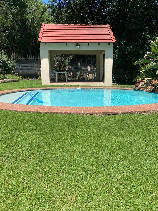 To Let 3 Bedroom Property for Rent in Woodmead Gauteng