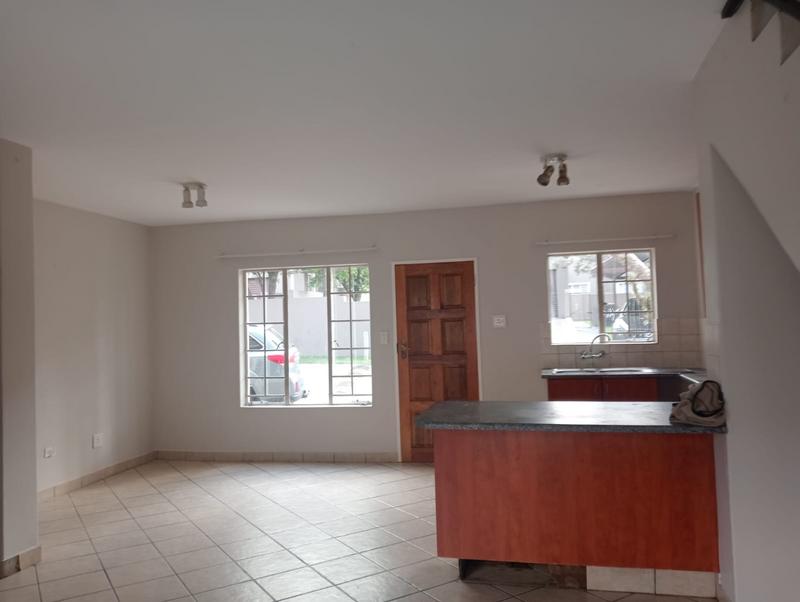 2 Bedroom Property for Sale in Halfway Gardens Gauteng