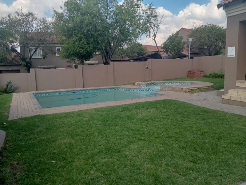 2 Bedroom Property for Sale in Halfway Gardens Gauteng