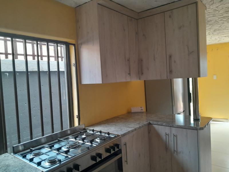 To Let 1 Bedroom Property for Rent in Pimville Zone 4 Gauteng