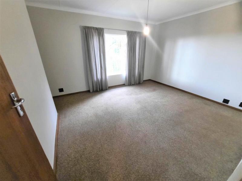 2 Bedroom Property for Sale in Pierre Van Ryneveld Gauteng