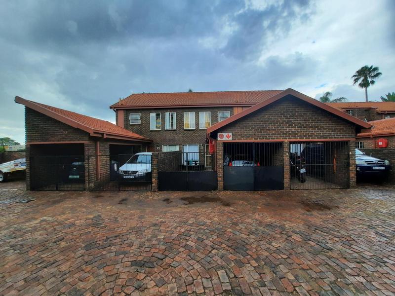 2 Bedroom Property for Sale in Pierre Van Ryneveld Gauteng